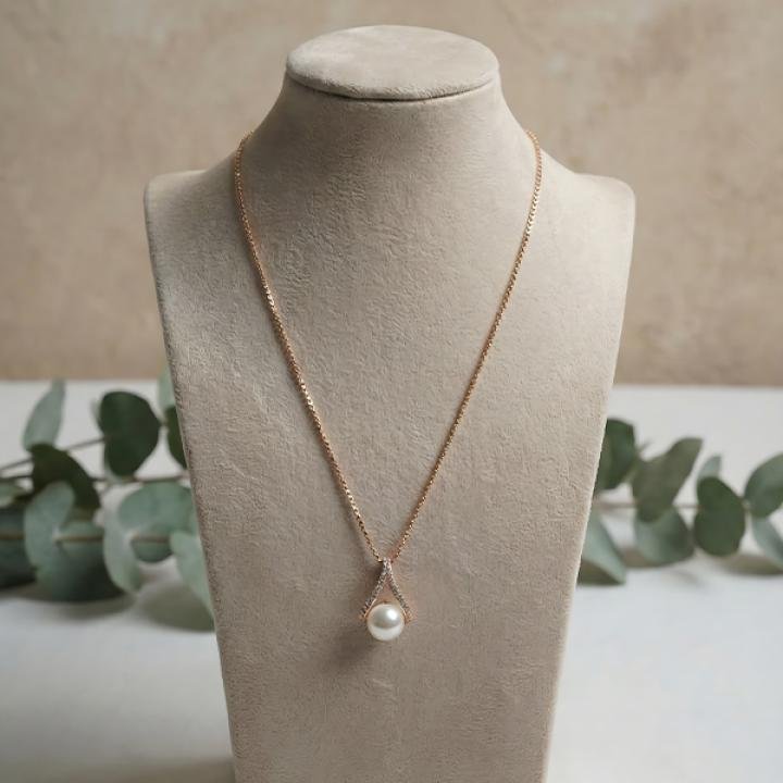 Chic Cascade Necklace